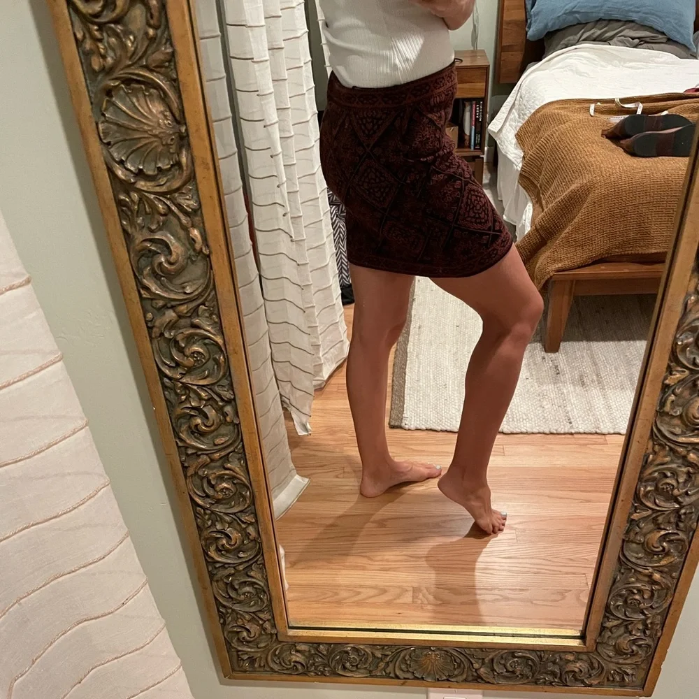 Search for Sanity mini skirt, perfect for Fall! - Picture 7 of 8